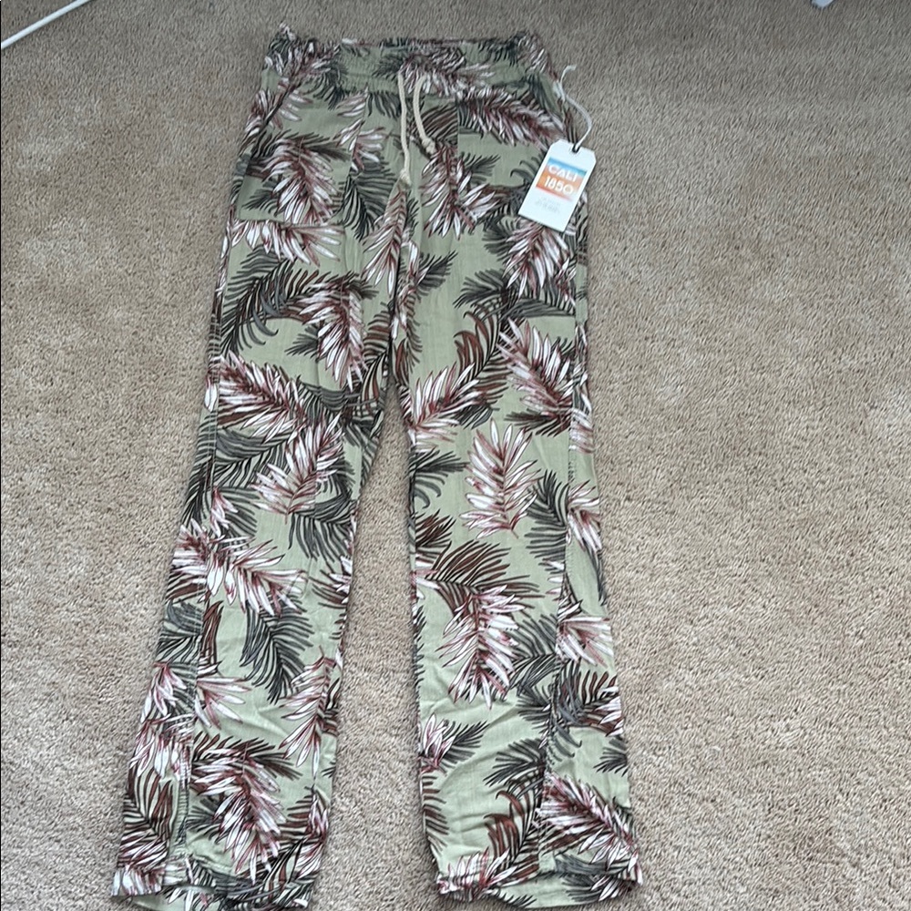 Tropical Leaf Print Women's Pants
